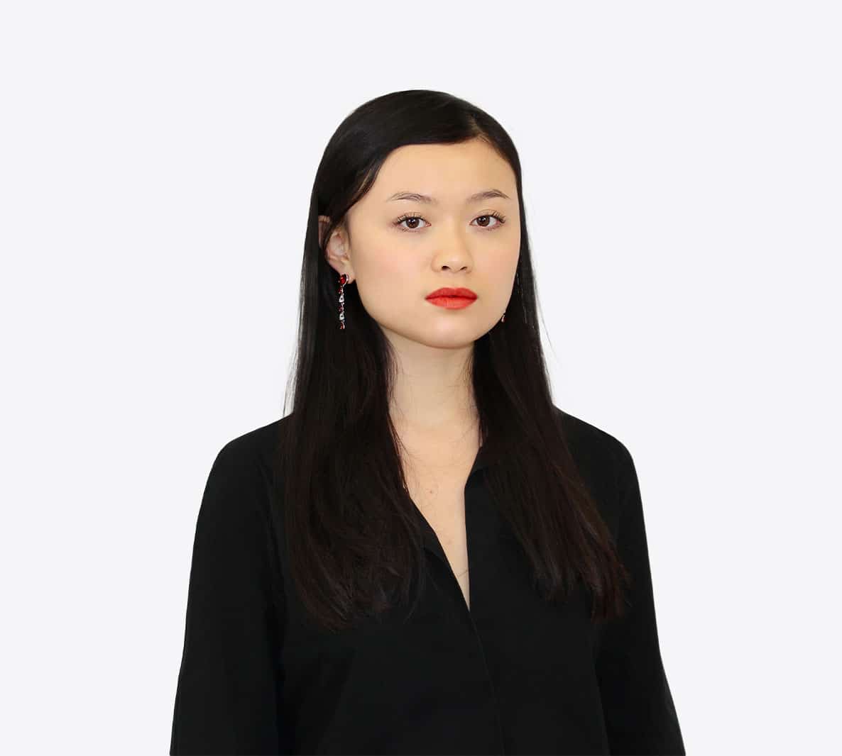 Boucles d'oreille AMANA ornées de cristaux rouges et blancs – Image 4