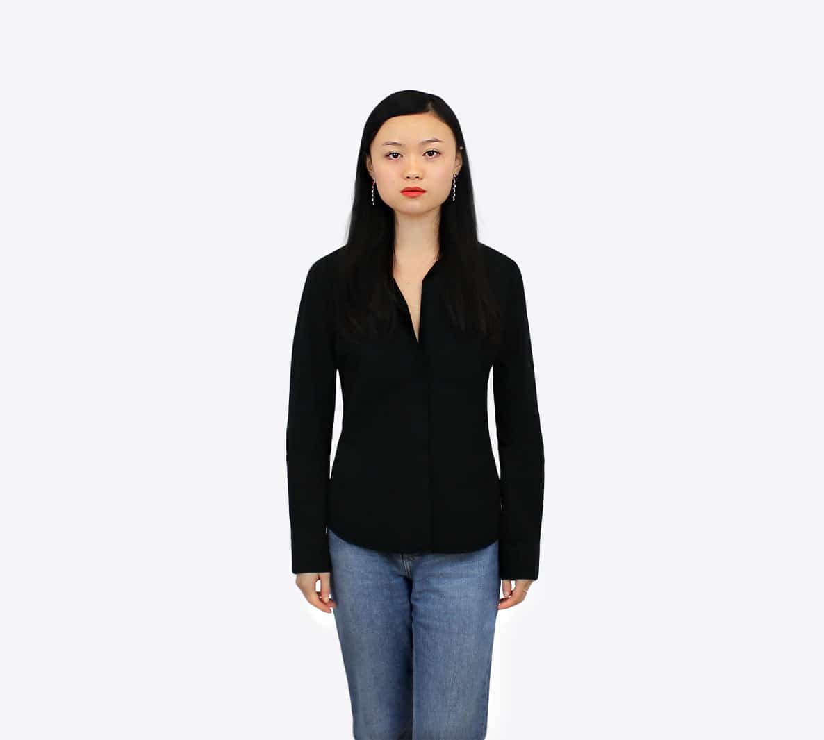 Boucles d'oreille AMANA ornées de cristaux rouges et blancs – Image 5