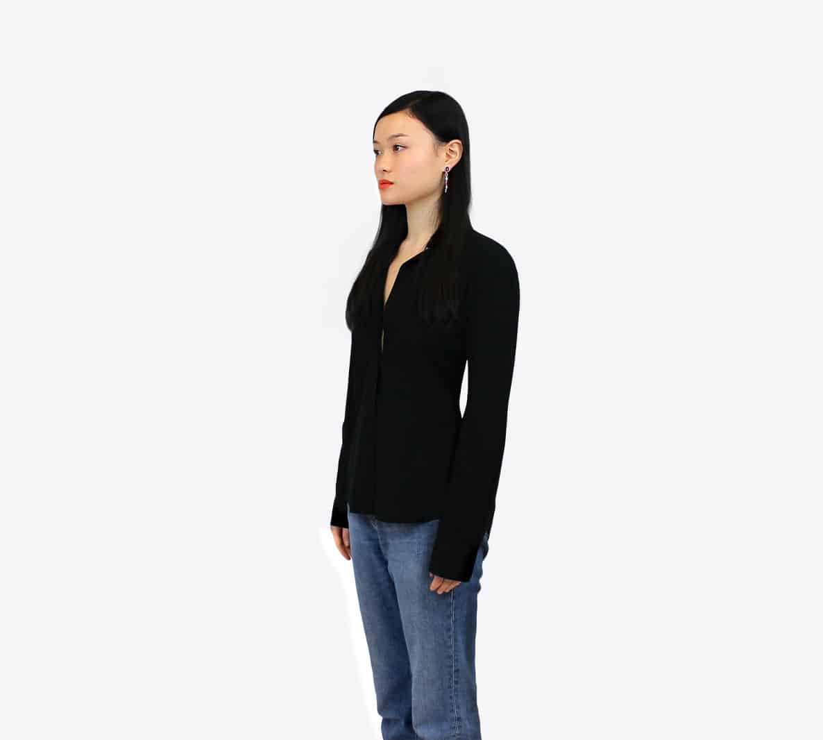 Boucles d'oreille AMANA ornées de cristaux rouges et blancs – Image 6