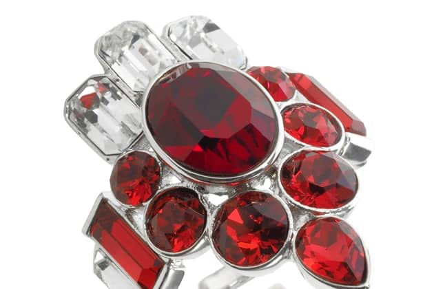 Bague ANIA ornée de cristaux rouges et blancs – Image 2