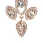 Boucles d'oreille AURA ornées de cristaux blancs – Image 3