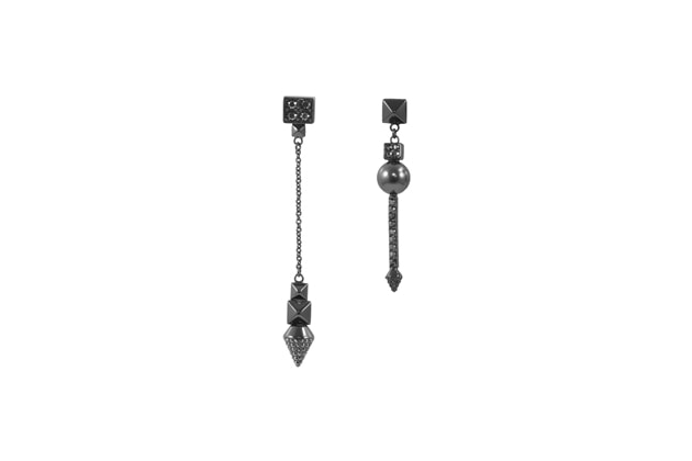 Crystal beads and black spikes earrings by on aura tout vu