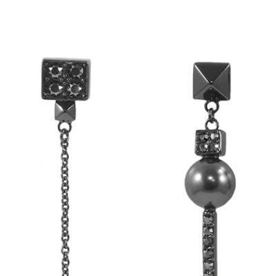 Earrings with crystal beads and black spikes