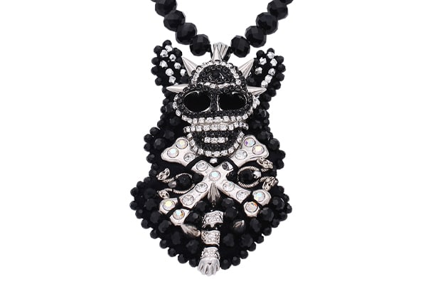 Plastron Diablotin handmade avec des cristaux