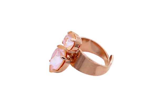 bague cristaux rose et metal gold rose par on aura tout vu
