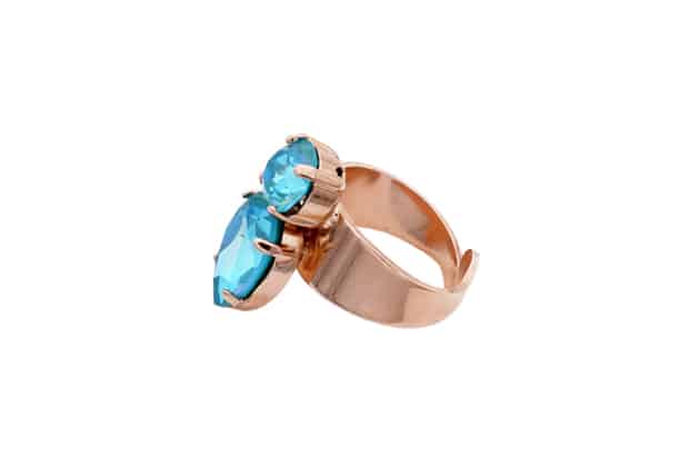 bague bleu en strass et metal rose gold par on aura tout vu
