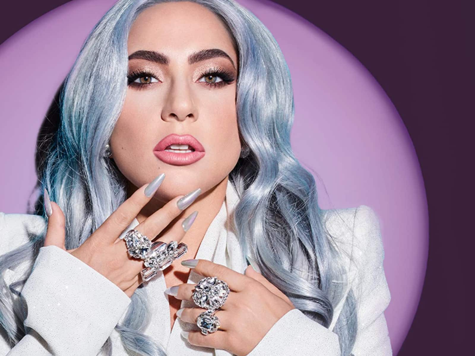 lady gaga wearing on aura tout vu rings