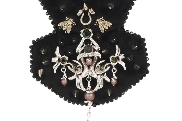 Plastron CINDY brodé de perles et de cristaux – Image 2