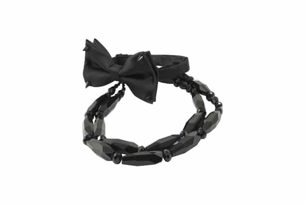 Bowtie black harness beads by on aura tout vu