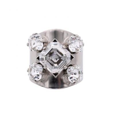 bague de coctail strass carre et matal argente par on aura tout vu