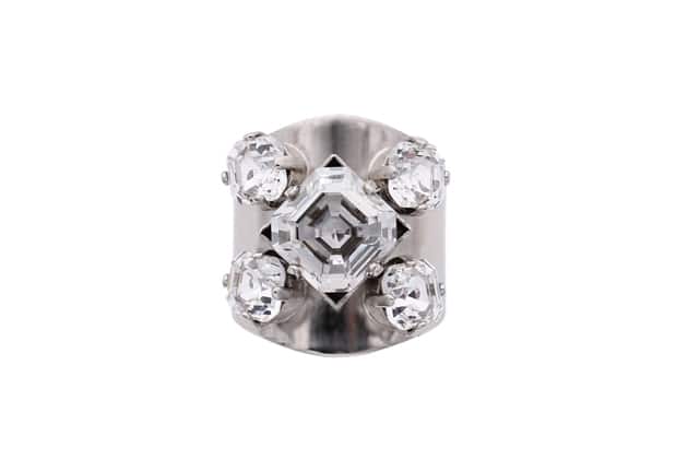 bague de coctail strass carre et matal argente par on aura tout vu