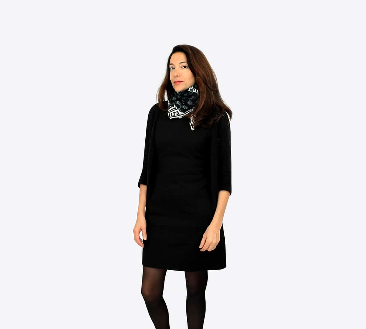 Carré DORIO imprimé de logos noirs et blancs – Image 6