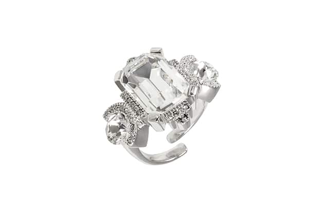Bague ASSA ornée de cristaux blancs