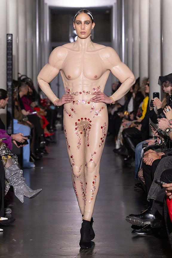 full body illusion by on aura tout vu couture 2024 illusions collection haute couture fashion week paris