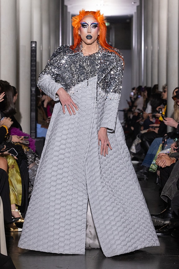 coat by on aura tout vu couture 2024 illusions collection haute couture fashion week paris