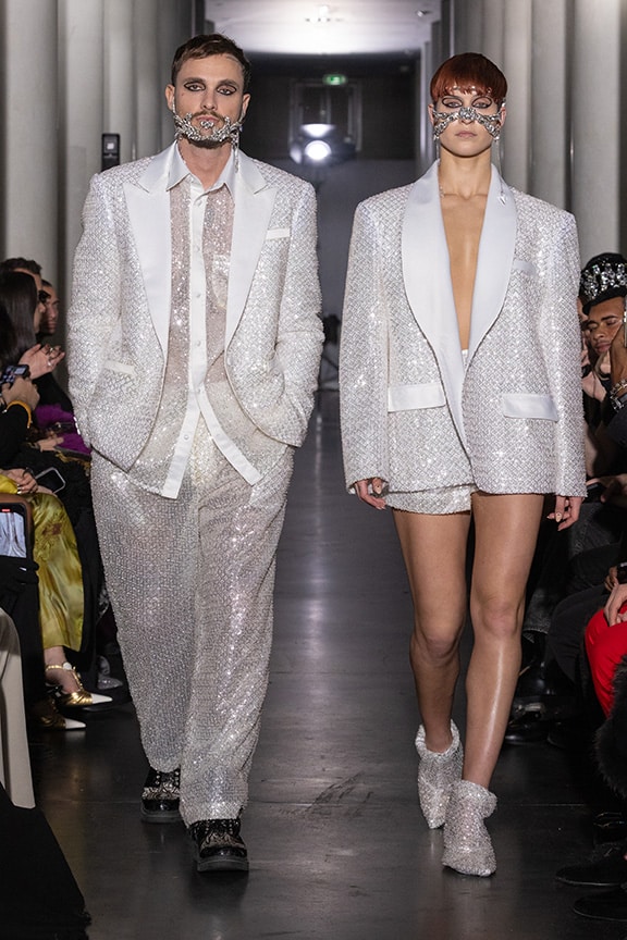 embroidered white jackets on aura tout vu couture 2024 illusions collection haute couture fashion week paris