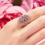 bague en metal et cristal poire moulin rouge by on aura tout vu