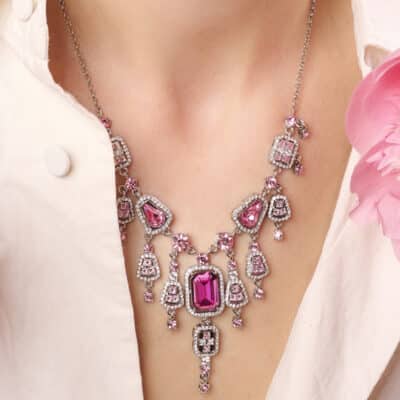 collier cristaux rose par moulin rouge by on aura tout vu