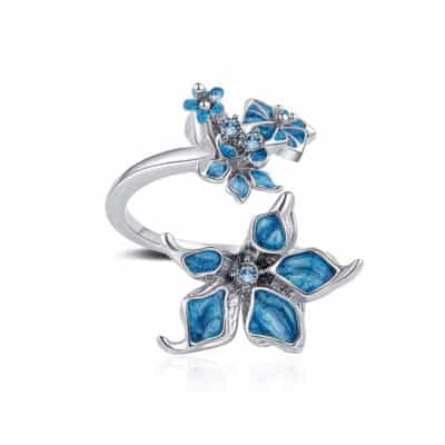 Bague fleurs datura émaillage bleu en métal argent et cristaux zhang zhehan x on aura tout vu