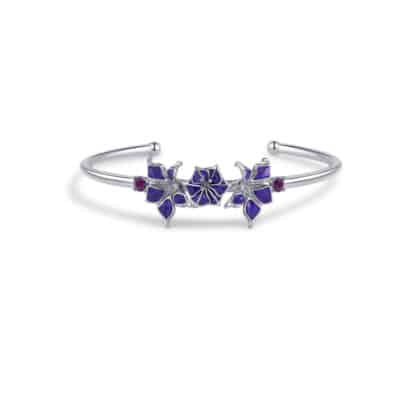 bracelet cristaux et fleurs datura violètes zhang zhehan x on aura tout vu
