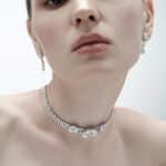 Collier choker Darius en cristal et fleurs Datura – Image 6