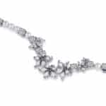 Collier Devin perles et fleurs Datura – Image 2