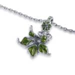 Pendentif Darius cristaux et fleurs Datura vertes – Image 2