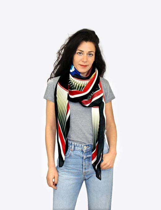 evil_shawl_scarf_red_eye_onauratoutvu_worn_by_woman (1)